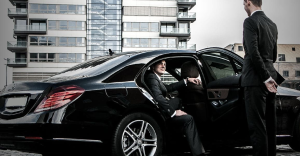 Costs Involved In Establishing Your Luxury Car Chauffeur Business In Dubai